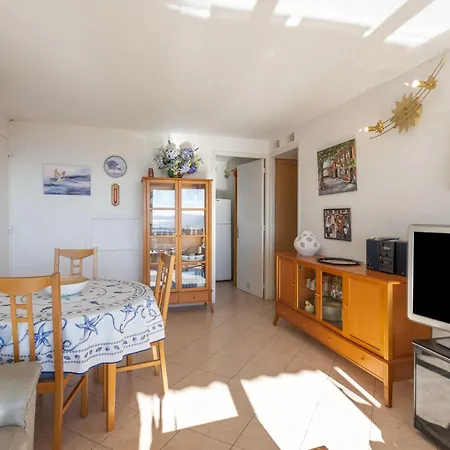 Les Alizees By Interhome Appartement